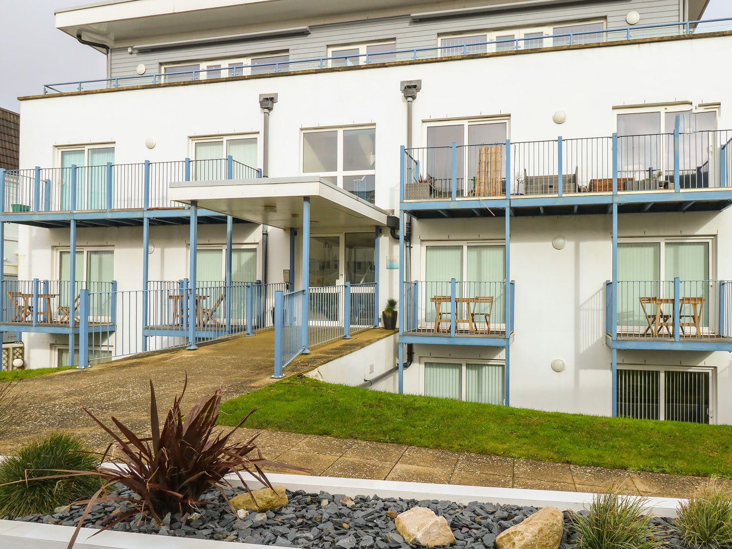 1 Blue Waters Southbourne Dorset And Somerset Self Catering