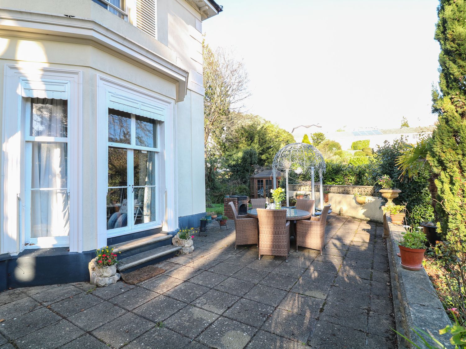 Clarence Grey House                     photo 2
