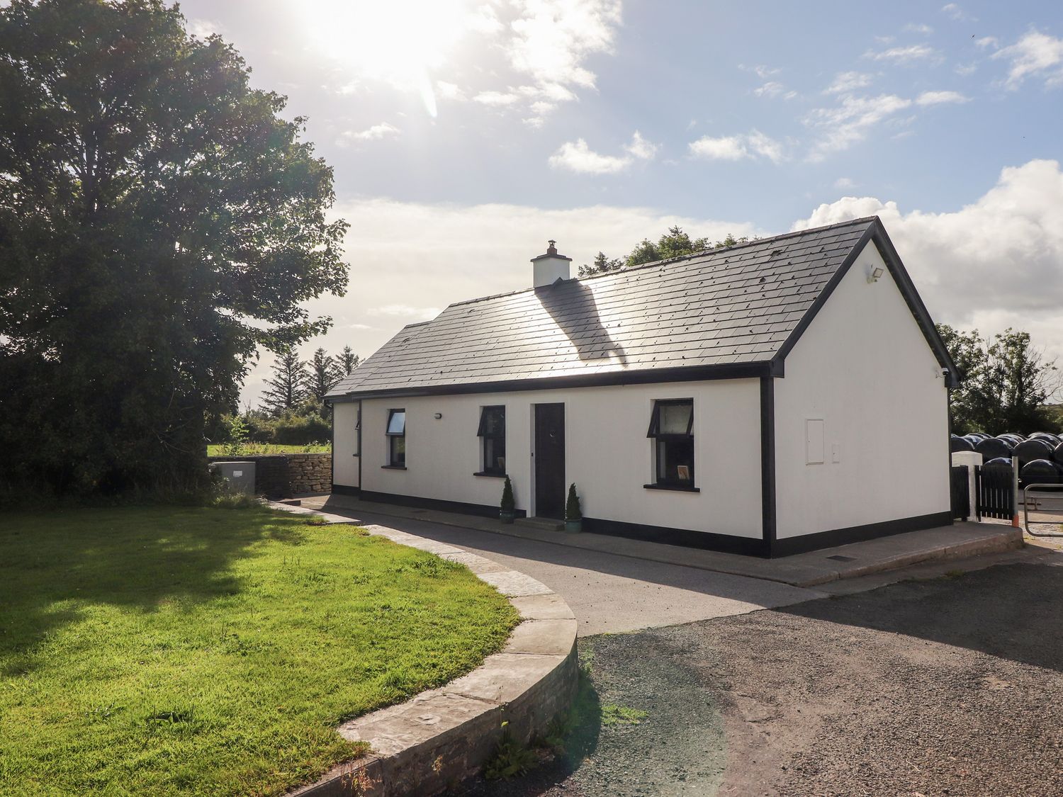 Rose Cottage - County Clare - 1097663 - photo 1