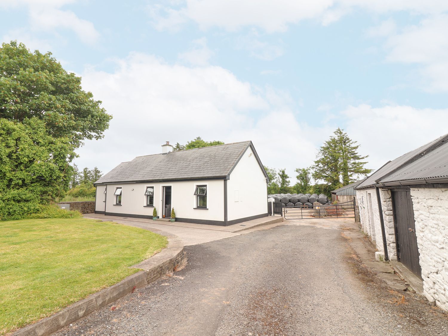 Rose Cottage - County Clare - 1097663 - photo 1