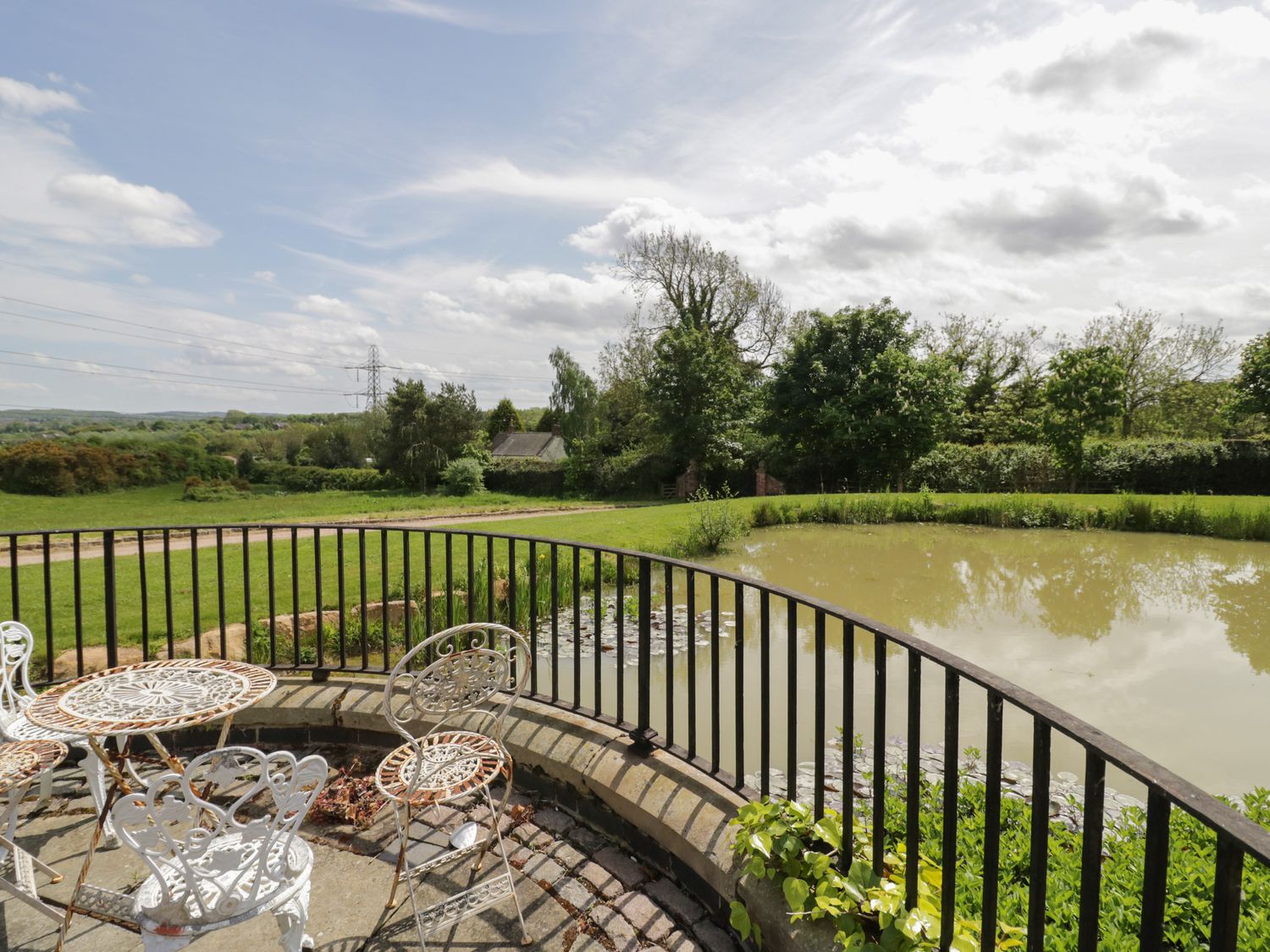 Rowlands House photo 28