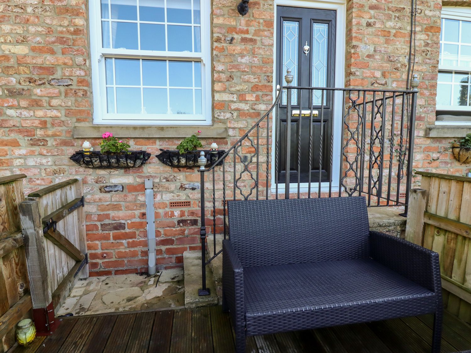 Honeybee Cottage Ripon ( Ref 1102159 ) Ripon holiday home sleeps 3 guests