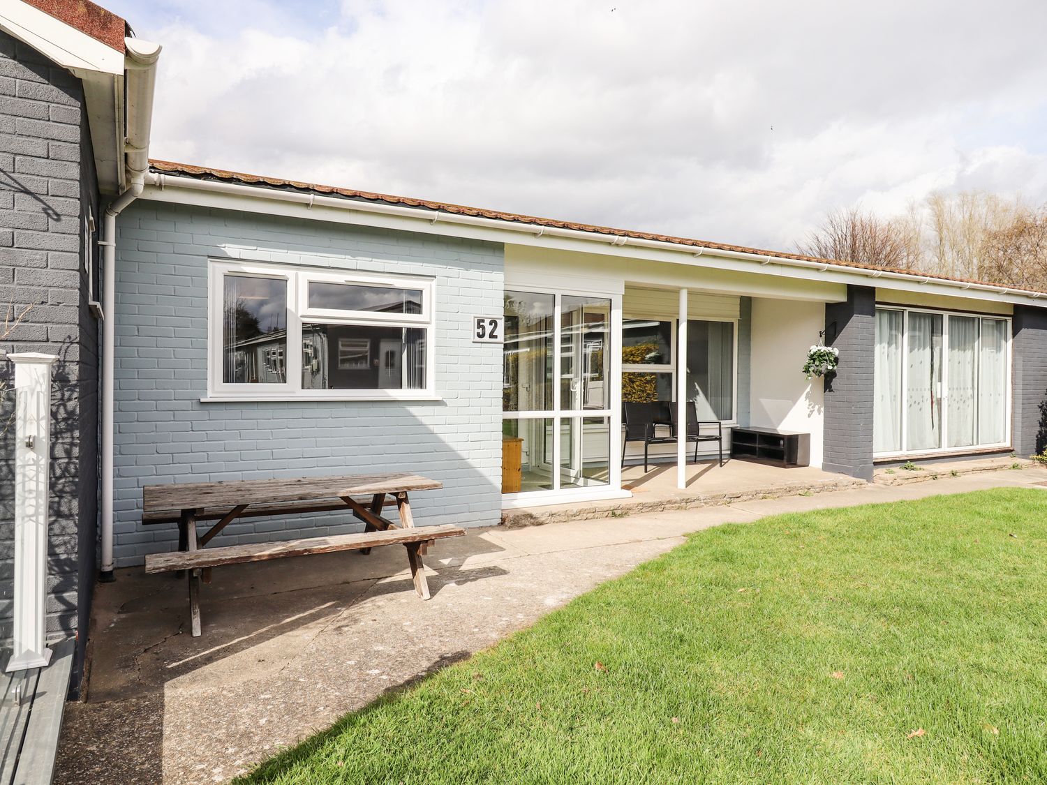 Marsh Bungalow                     photo 2