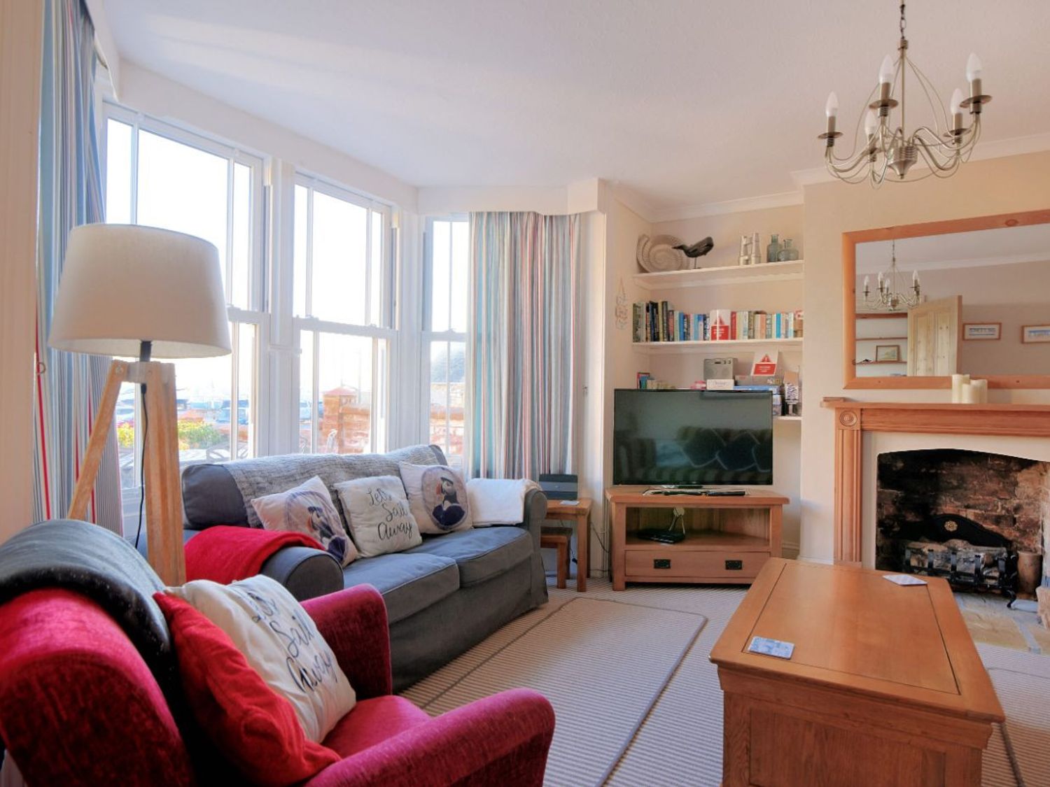 1 Cobb View                     photo 2