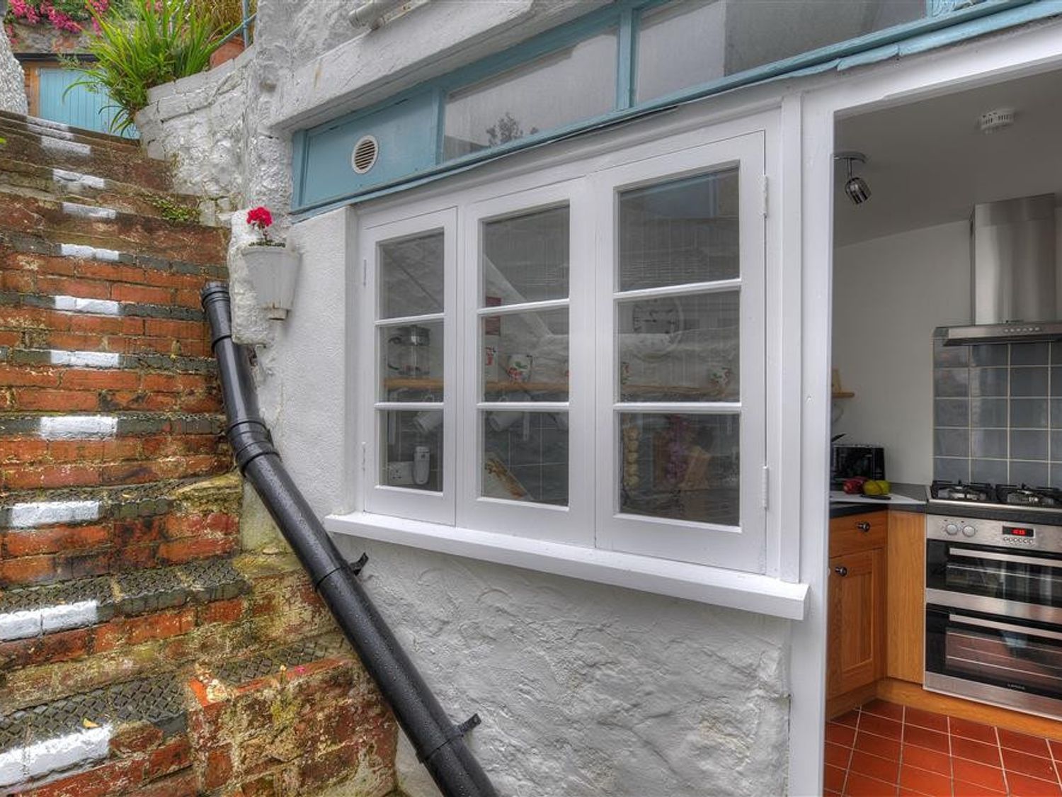 Monmouth Cottage                     photo 23
