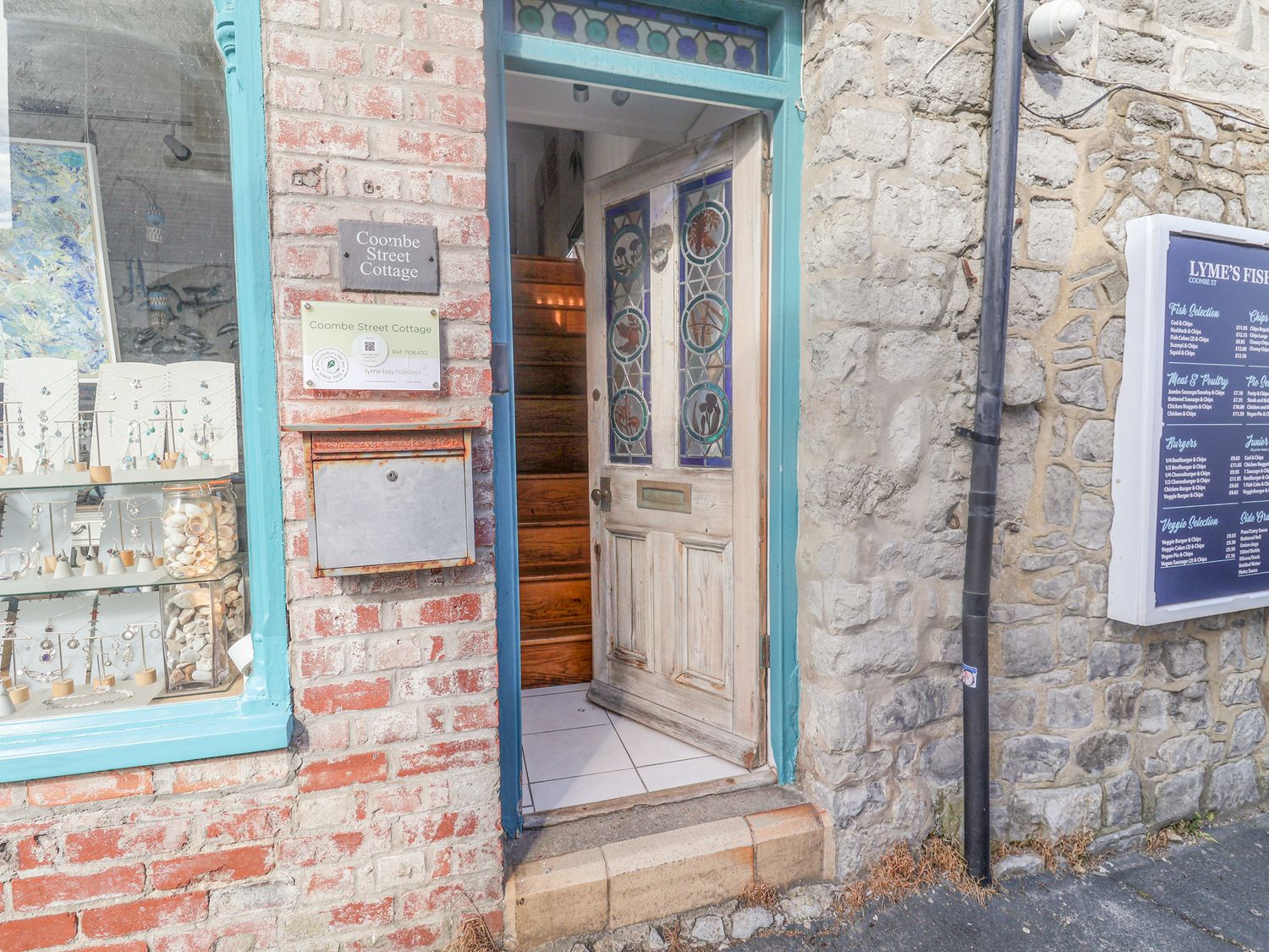 Coombe Street Cottage                     photo 39