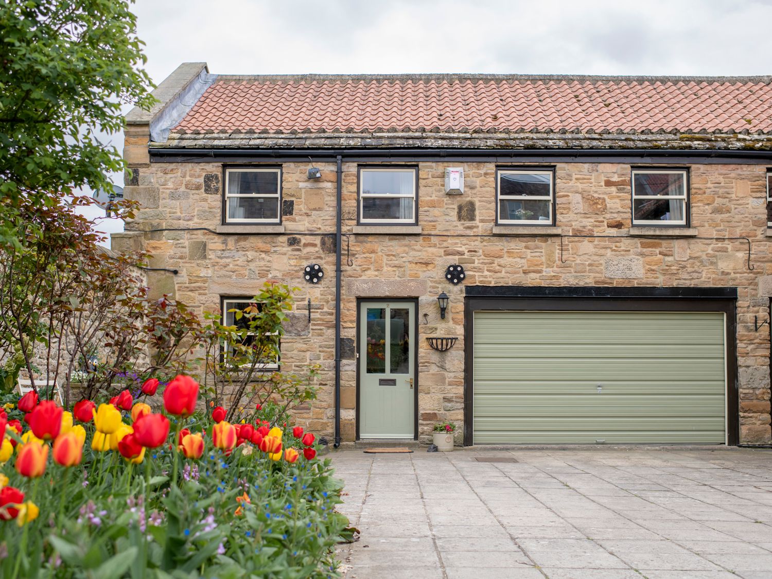 County Durham Holiday Cottages: Barn House Mews, Gainford | sykescottages.co.uk