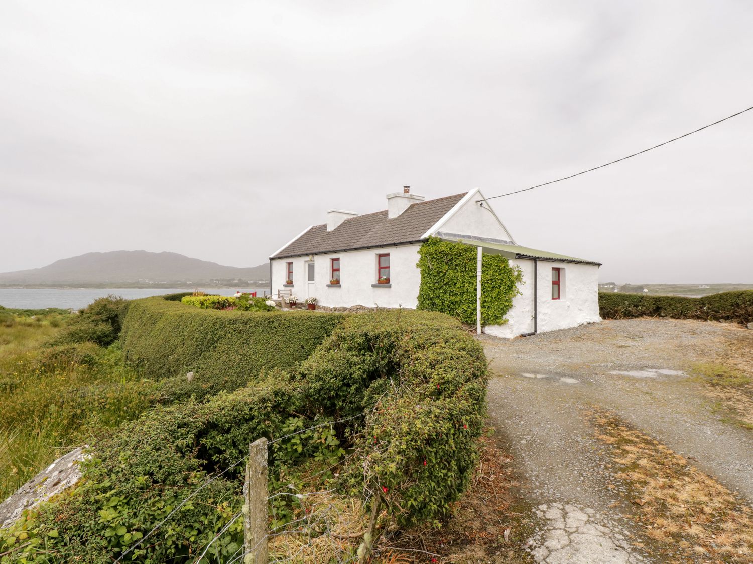 The White House - Shancroagh & County Galway - 1109920 - photo 1