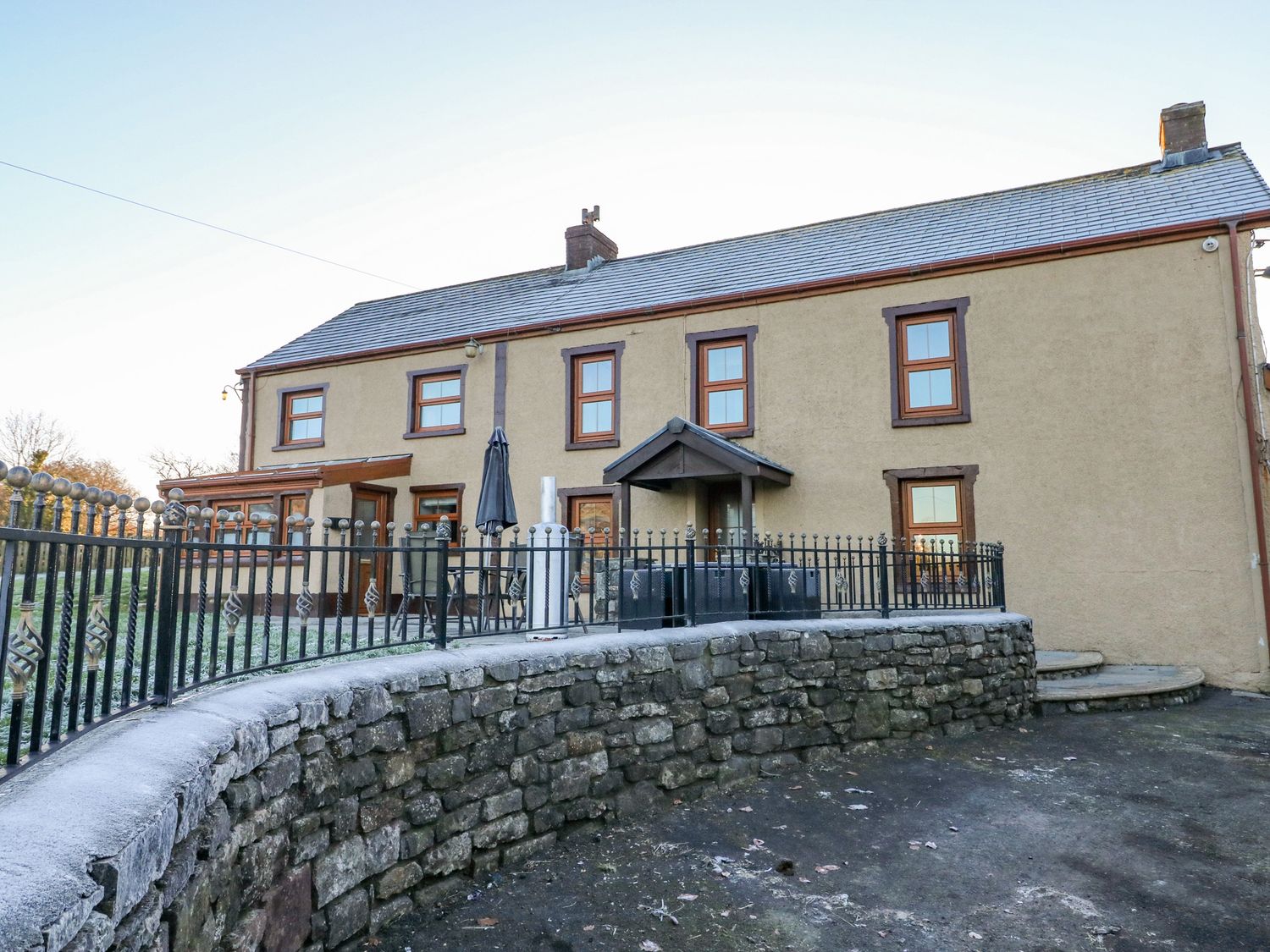 Pant Teg Farm, Carmarthen Holiday Cottage Bird Spot