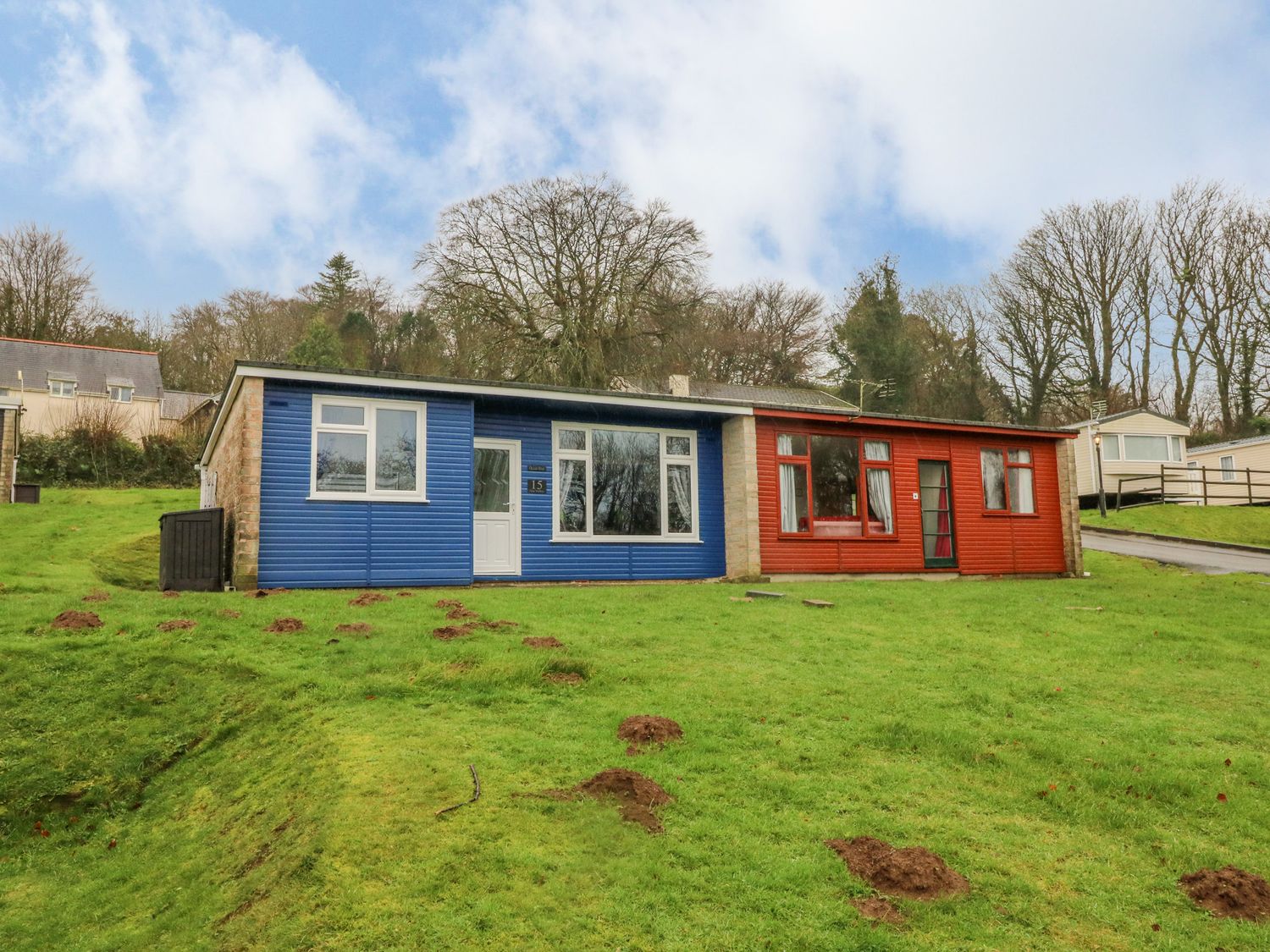 Ocean Blue, Bucks Cross, Bideford Holiday Cottage Bird Spot