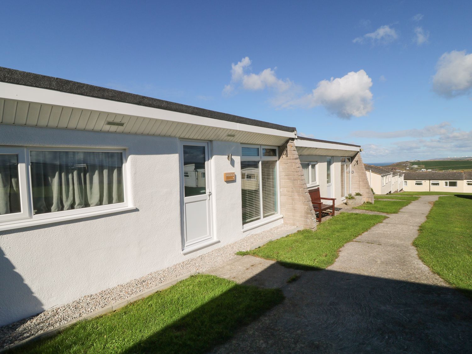 4 Dreckly, Widemouth Bay Holiday Cottage Bird Spot