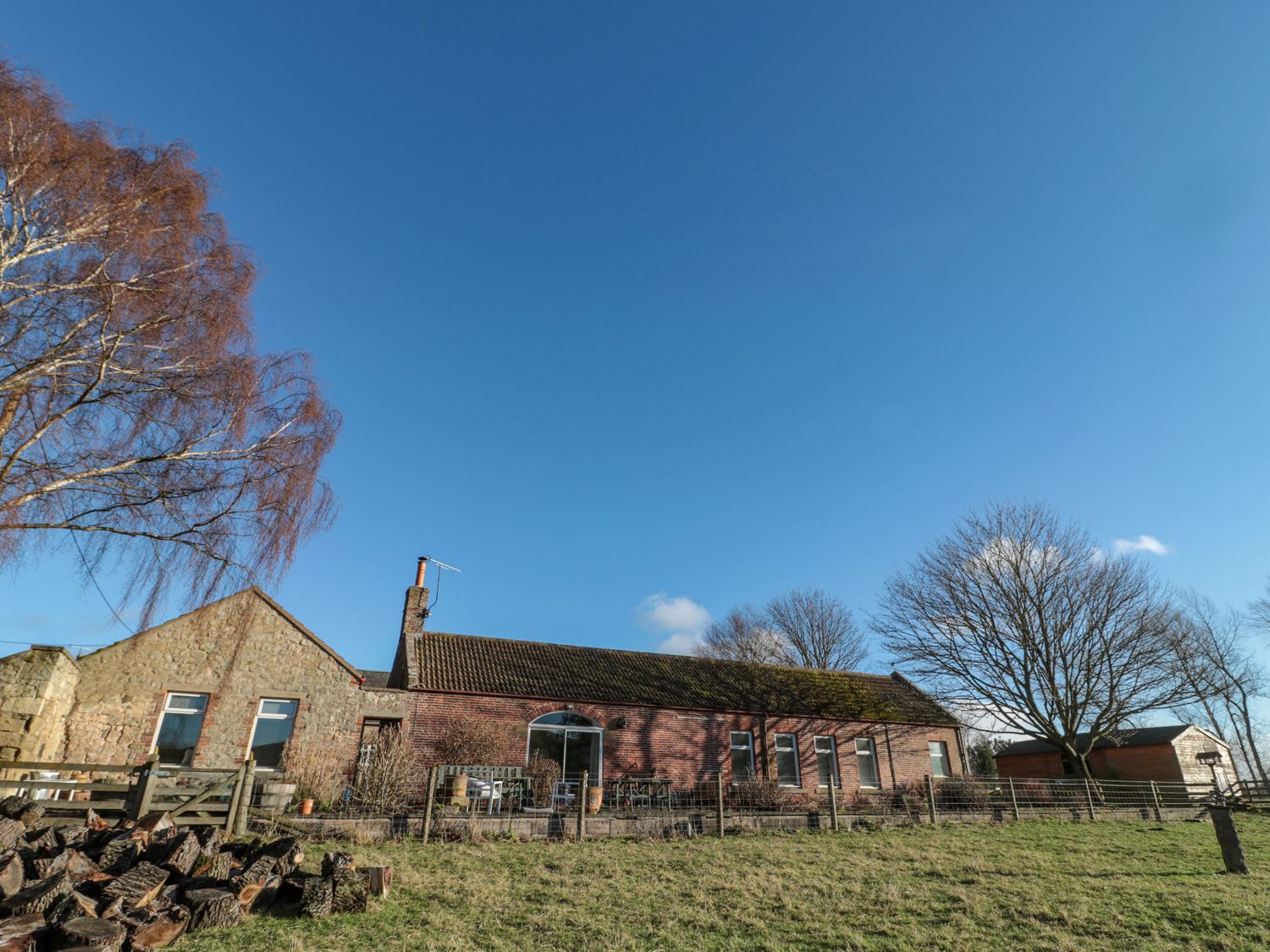 Silverbirch, CornhillOnTweed Holiday Cottage Bird Spot