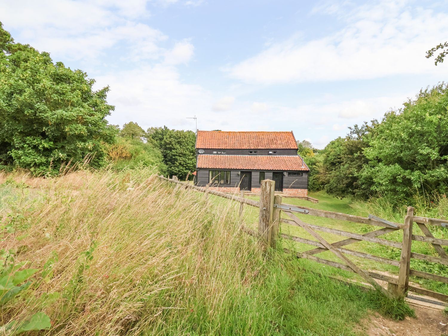 The Old Stable, Witnesham                     photo 2