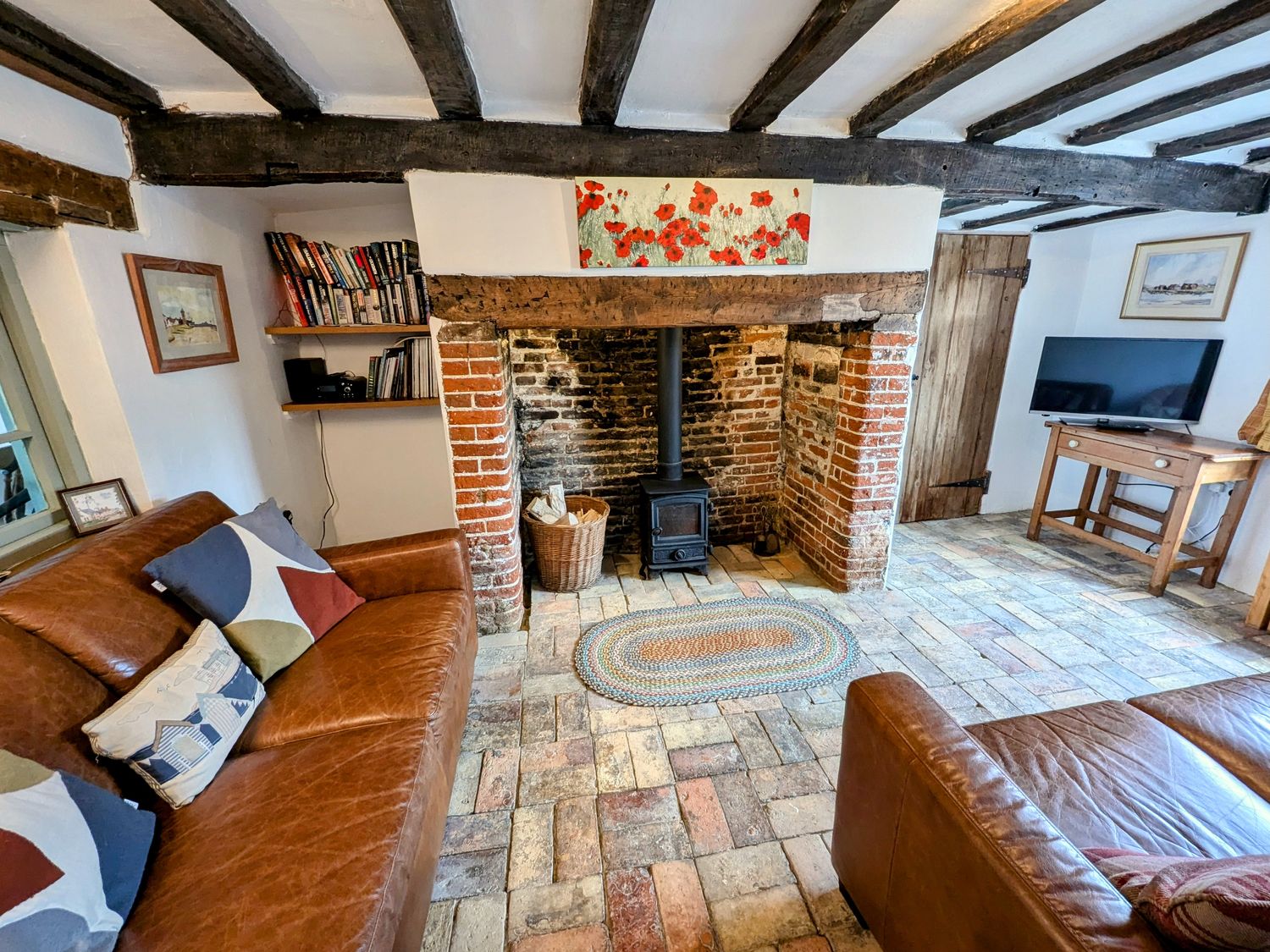 1 Grange Cottages, Westleton                     photo 2
