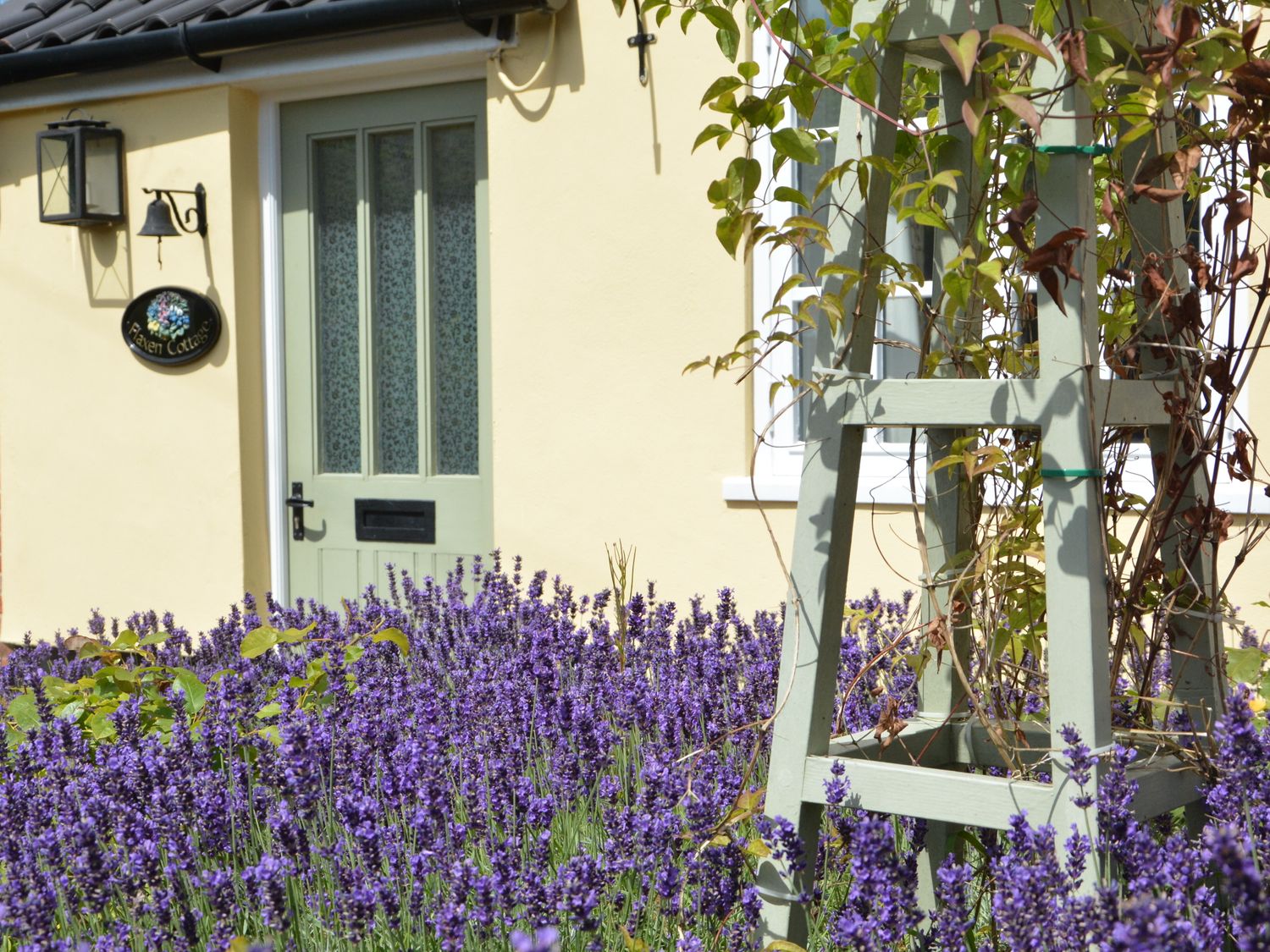 Flaxen Cottage, Heveningham                     photo 26