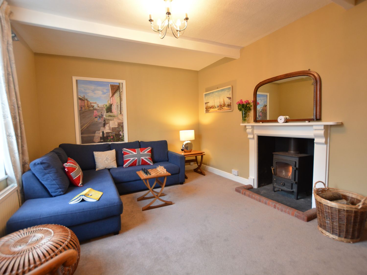 Gosfield Cottage, Aldeburgh                     photo 2
