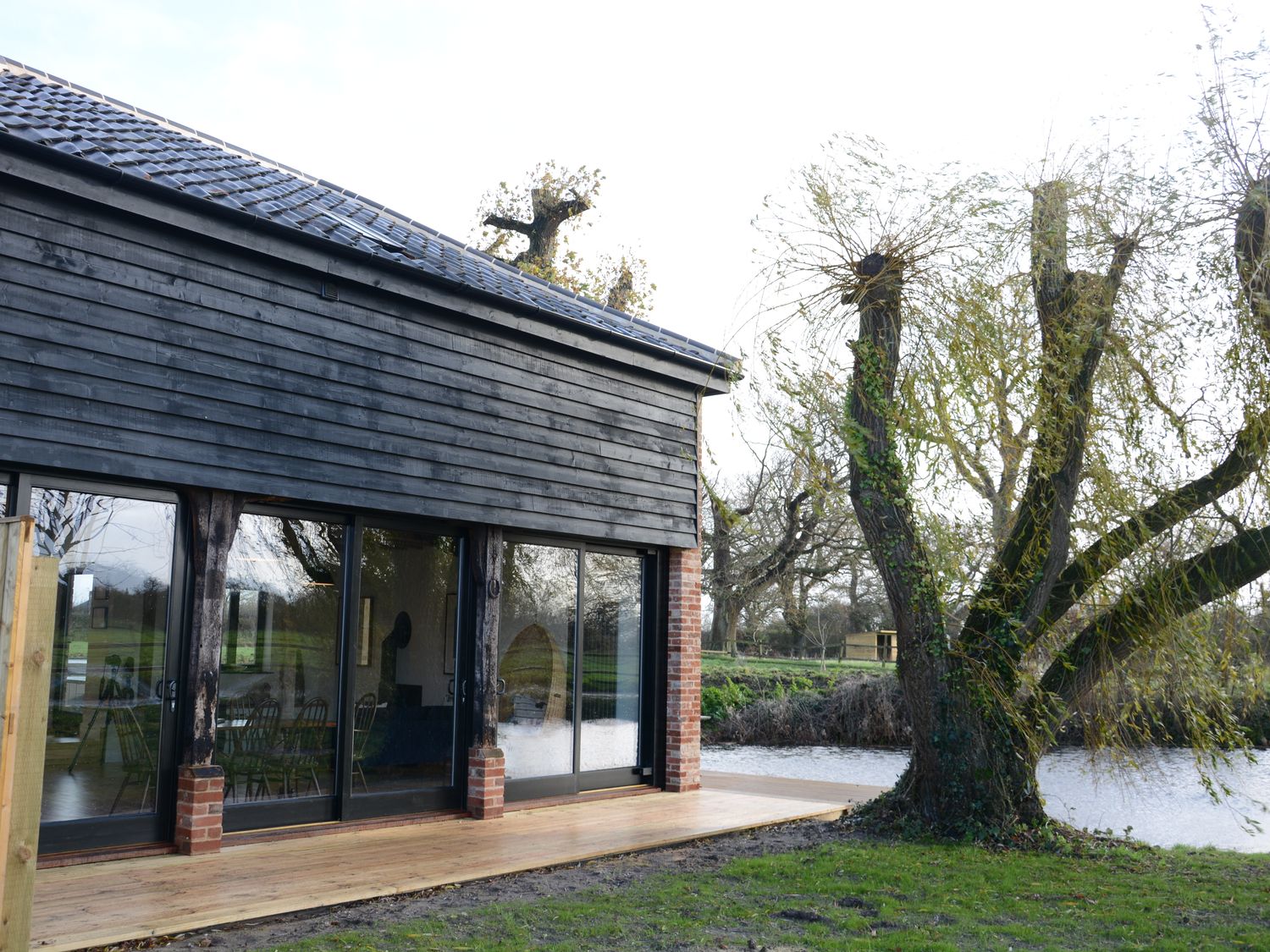 Fishpond House, Sotherton                     photo 31