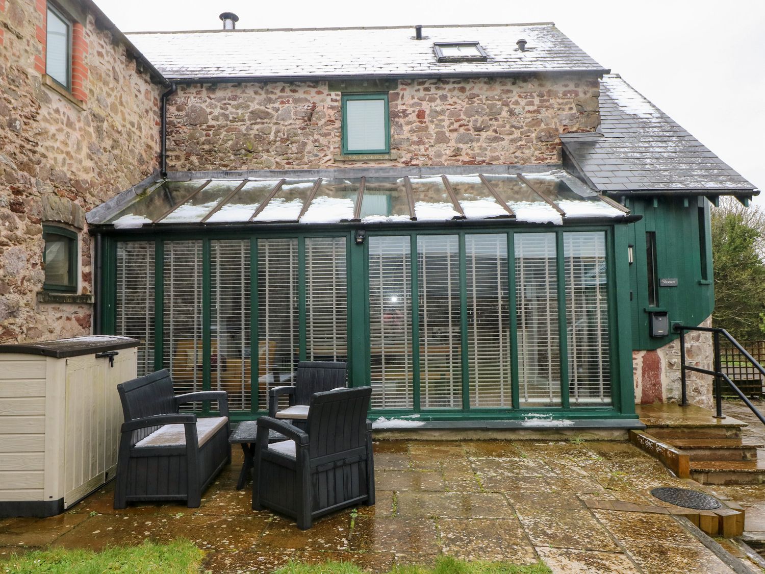 Skomer Cottage                     photo 2