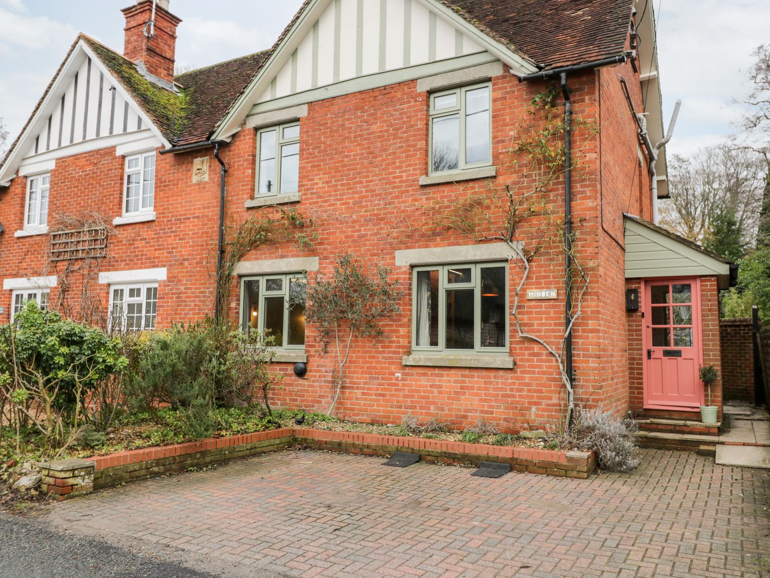 Minden, St. Mary Bourne Holiday Cottage Bird Spot