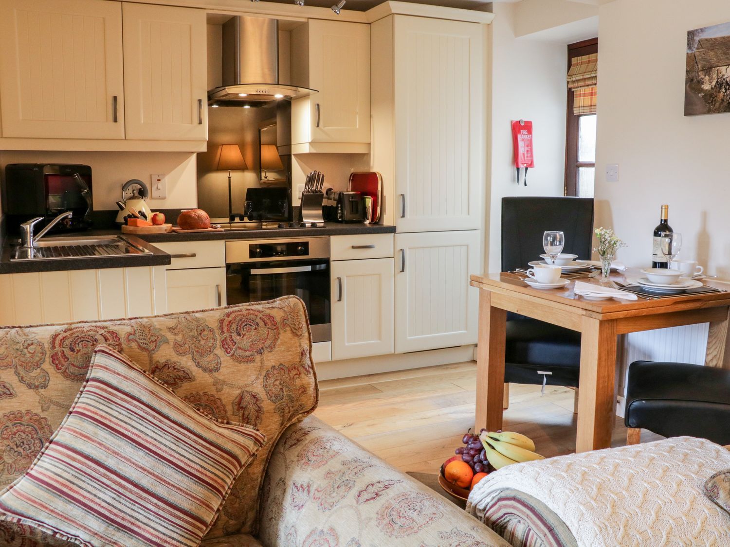 The Threshing Floor at Tennant Barn ( Ref 1121801 ) Rent holiday cottage in Malham for 2 people