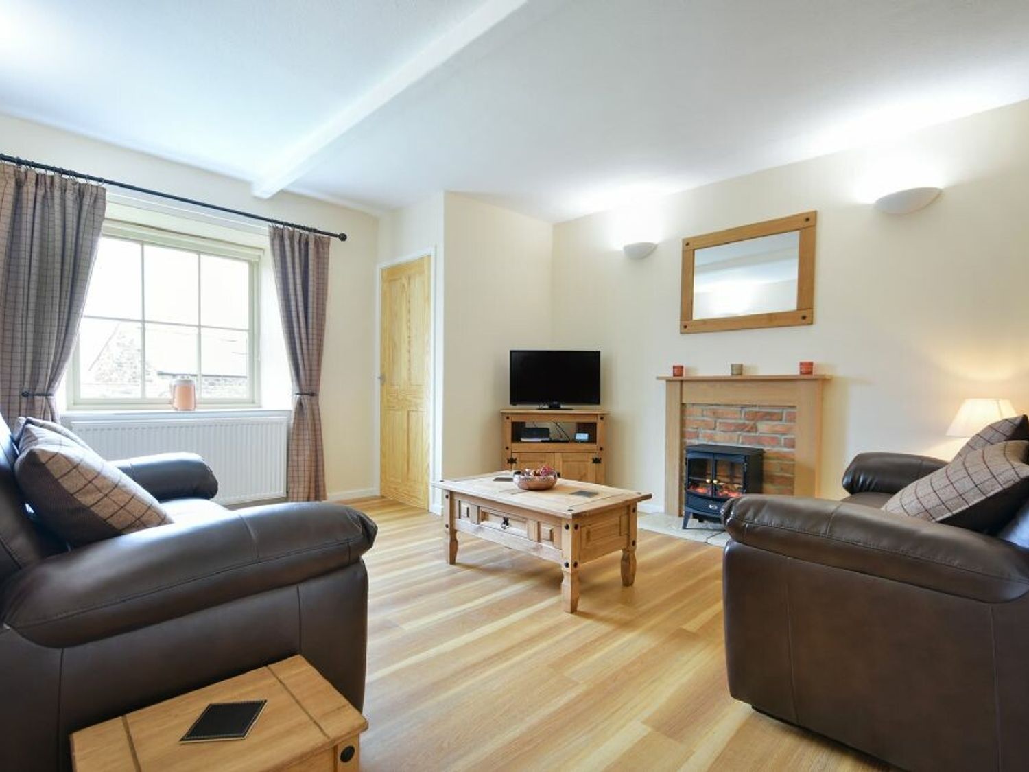 Dryden Cottage                     photo 2