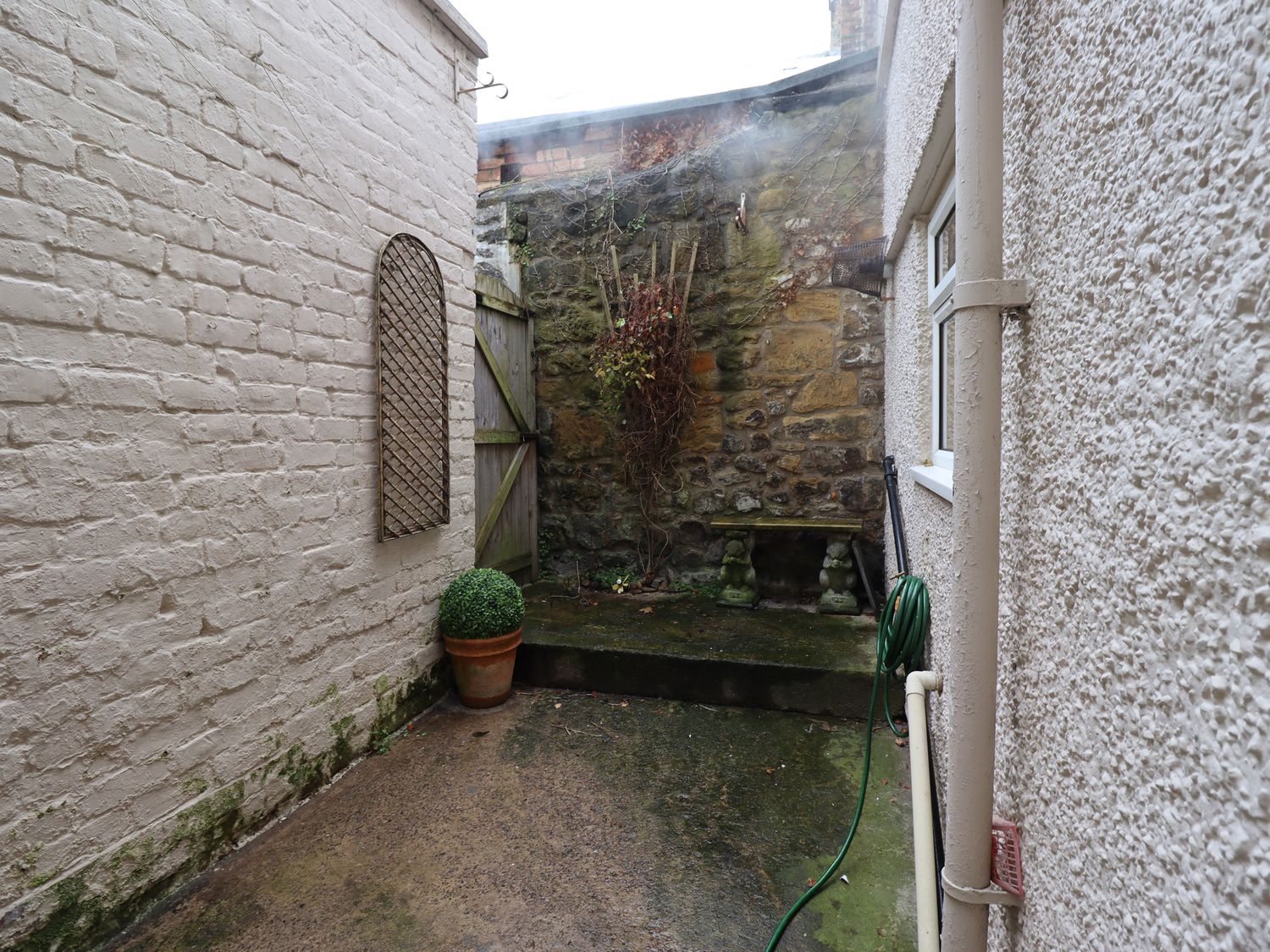 Hardys House                     photo 11