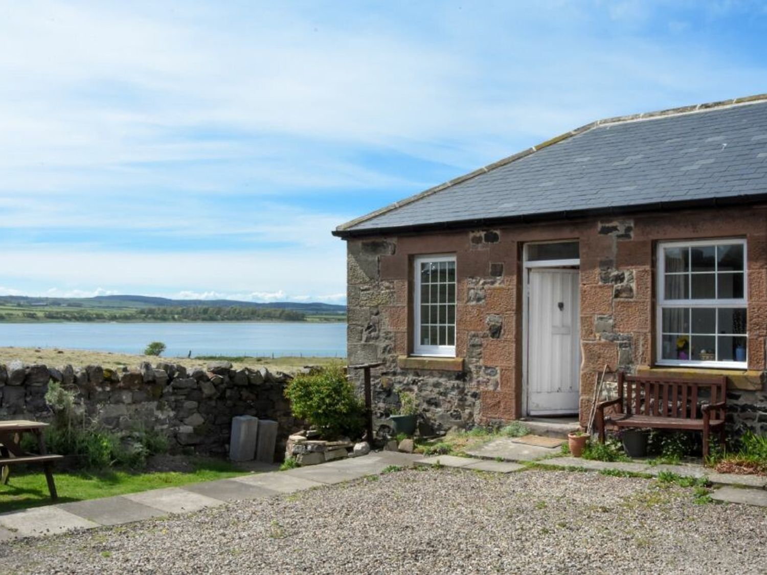 Kittiwake Cottage, Budle Bay | Holiday Cottage | Bird Spot