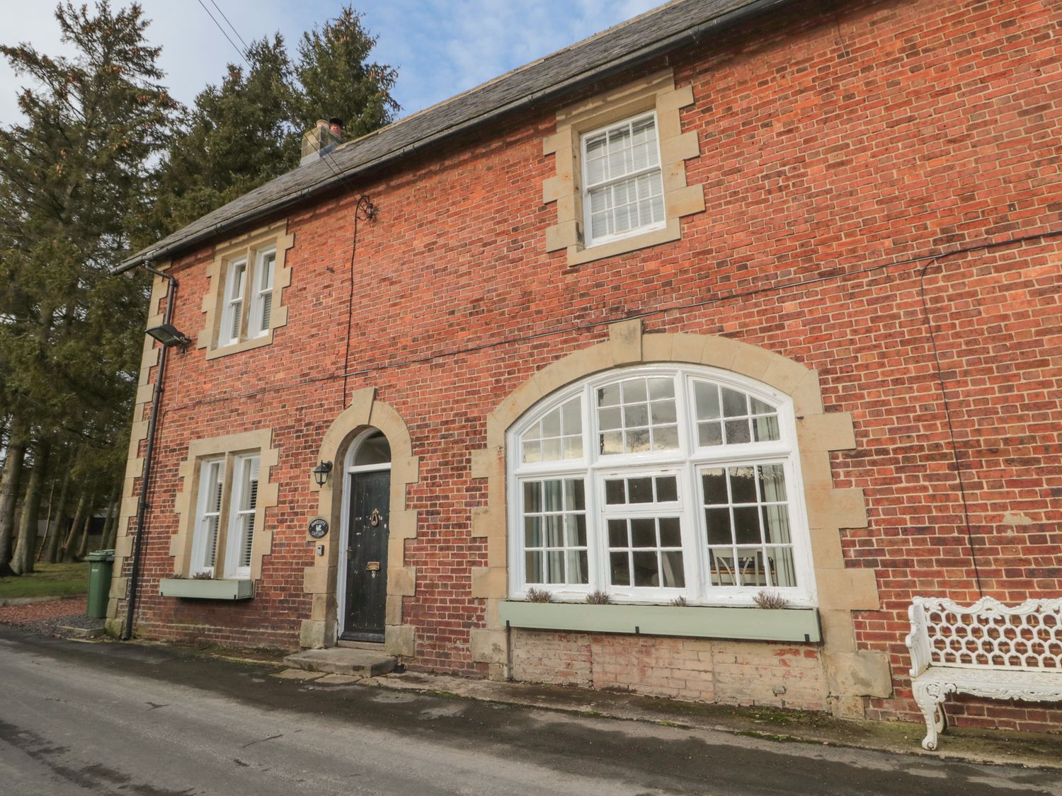 Dovecote Cottage                     photo 27