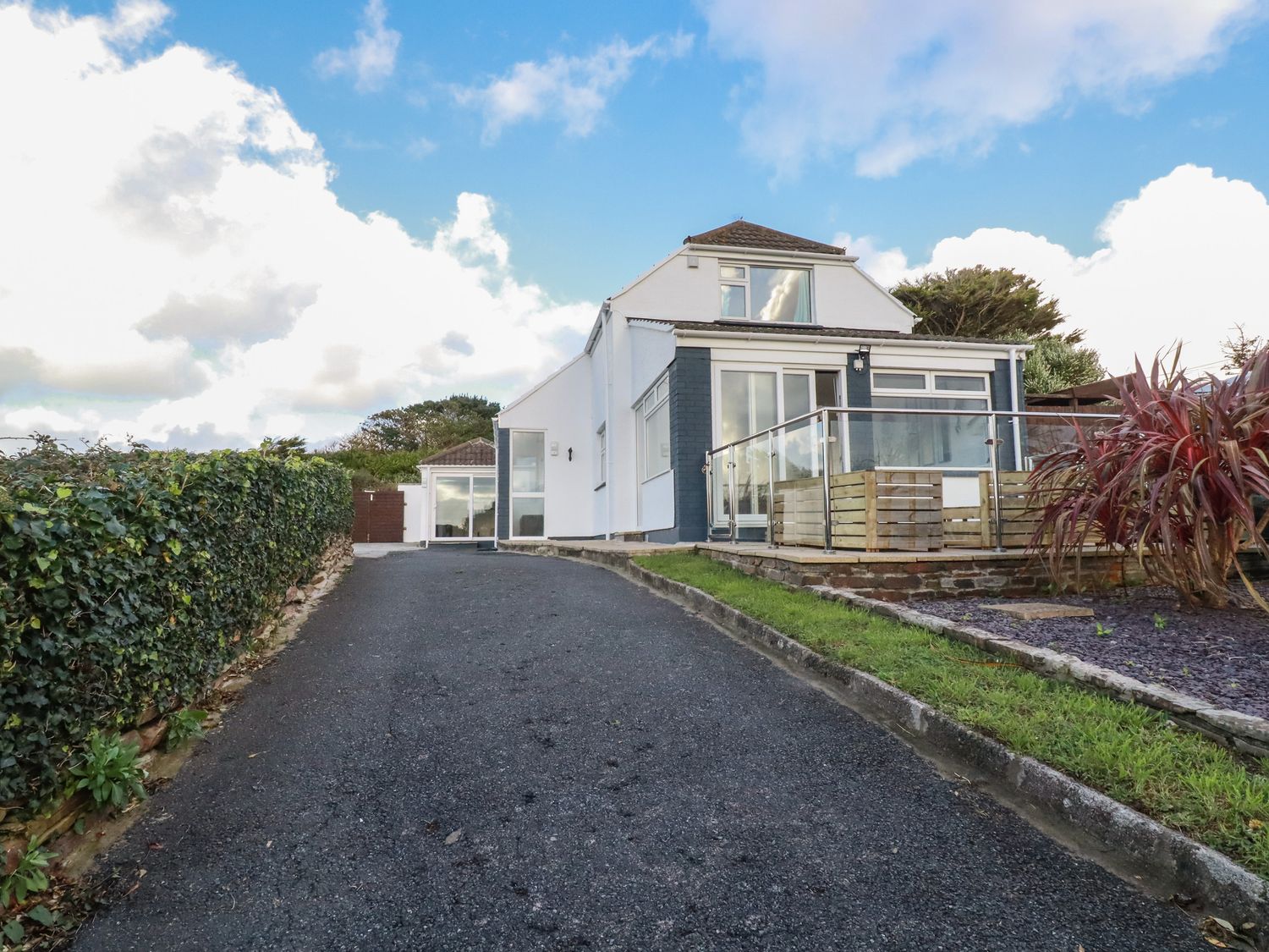 Seacroft                     photo 44