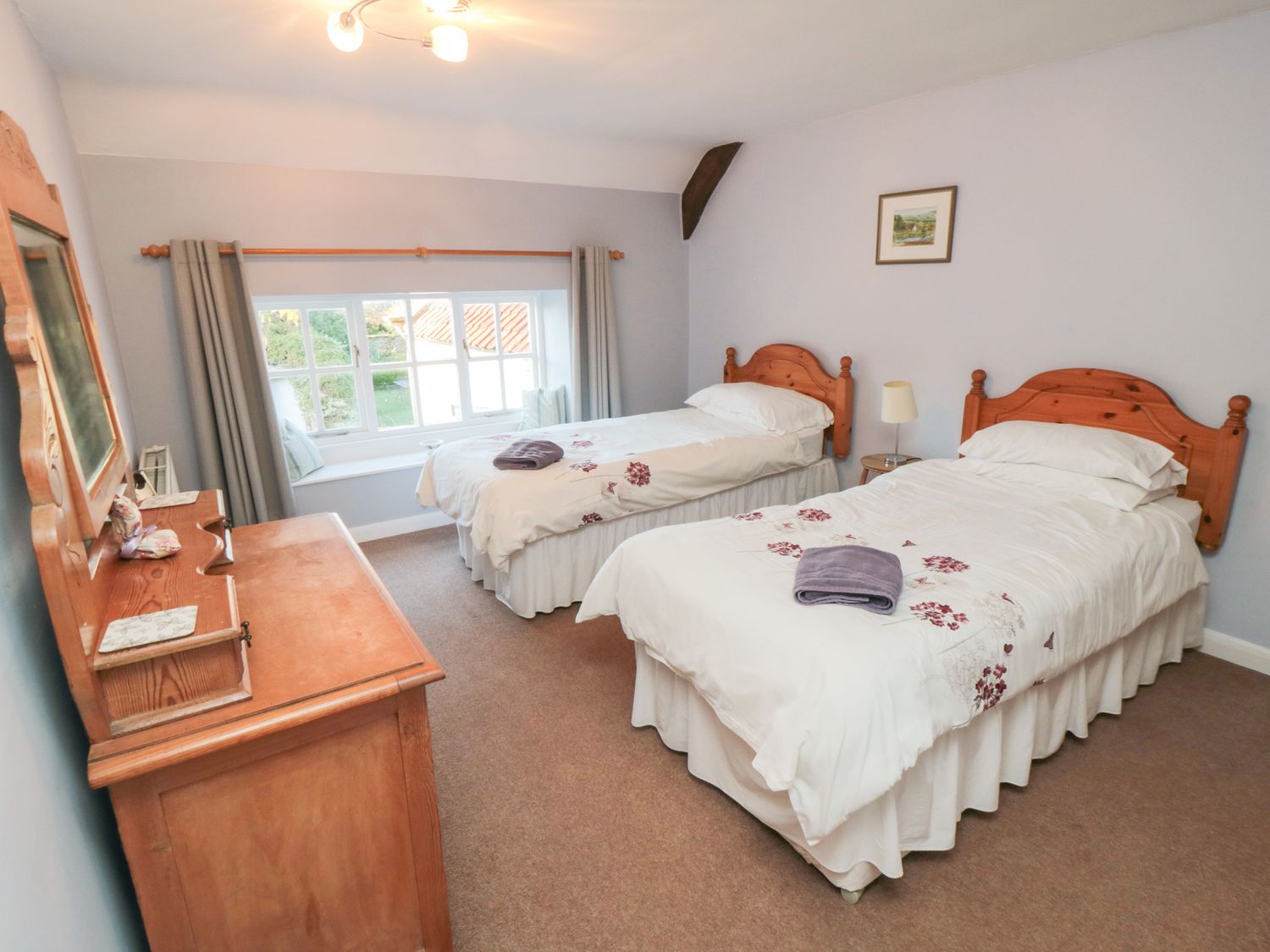 Kirkbymoorside Holiday Cottages Book self catering