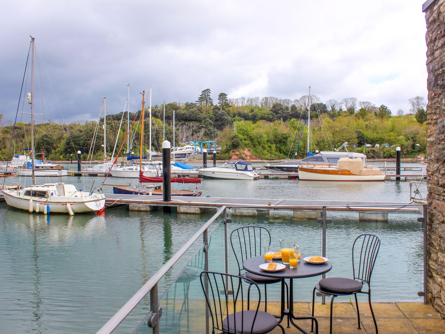 Spanish Boathouse                     photo 2