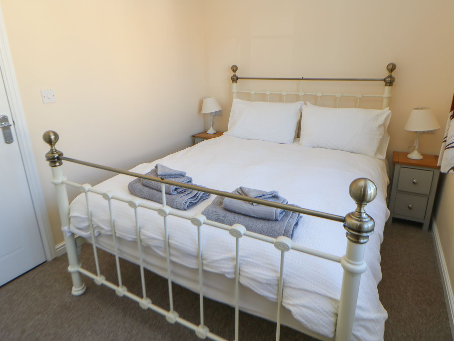 Bedroom 66 Dale Grove Leyburn ( Ref 1123727 ) Holiday Cottage rental in Leyburn North Yorkshire