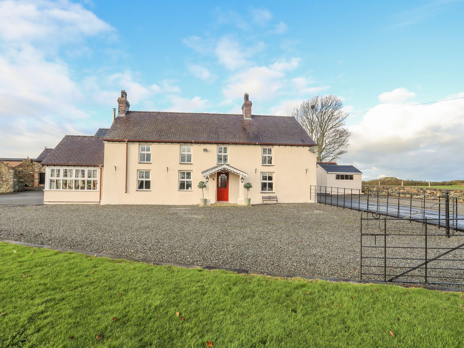 The Farm House - Anglesey - 1124082 - photo 1