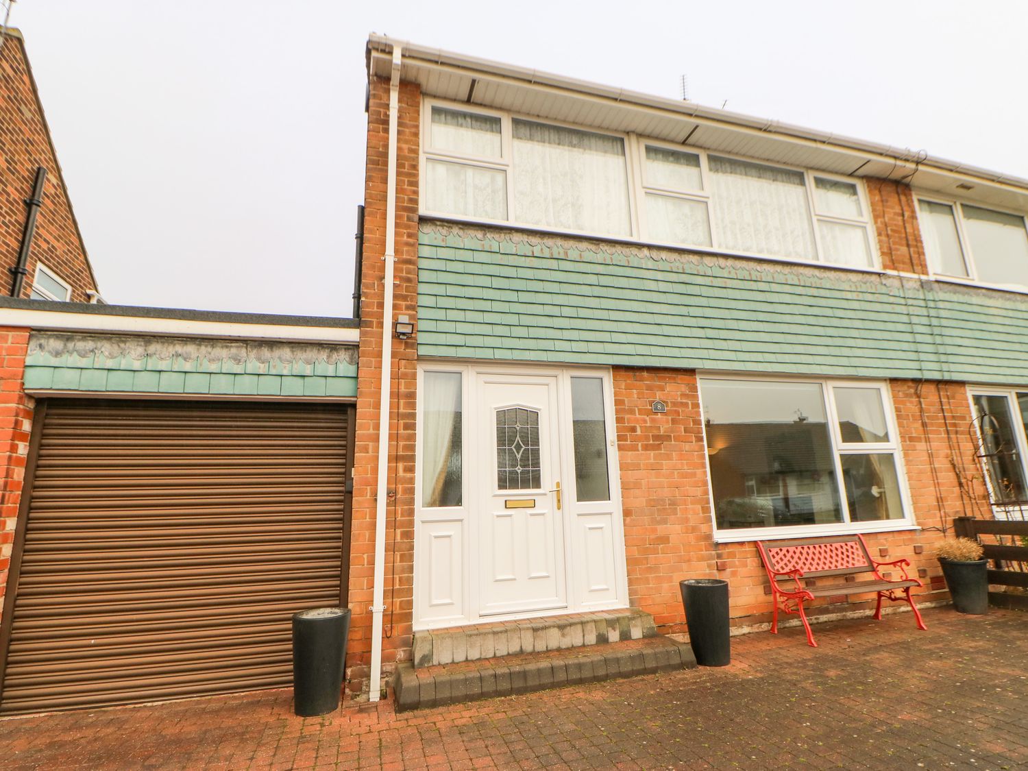 8 Hampton Road, Cullercoats Holiday Cottage Bird Spot