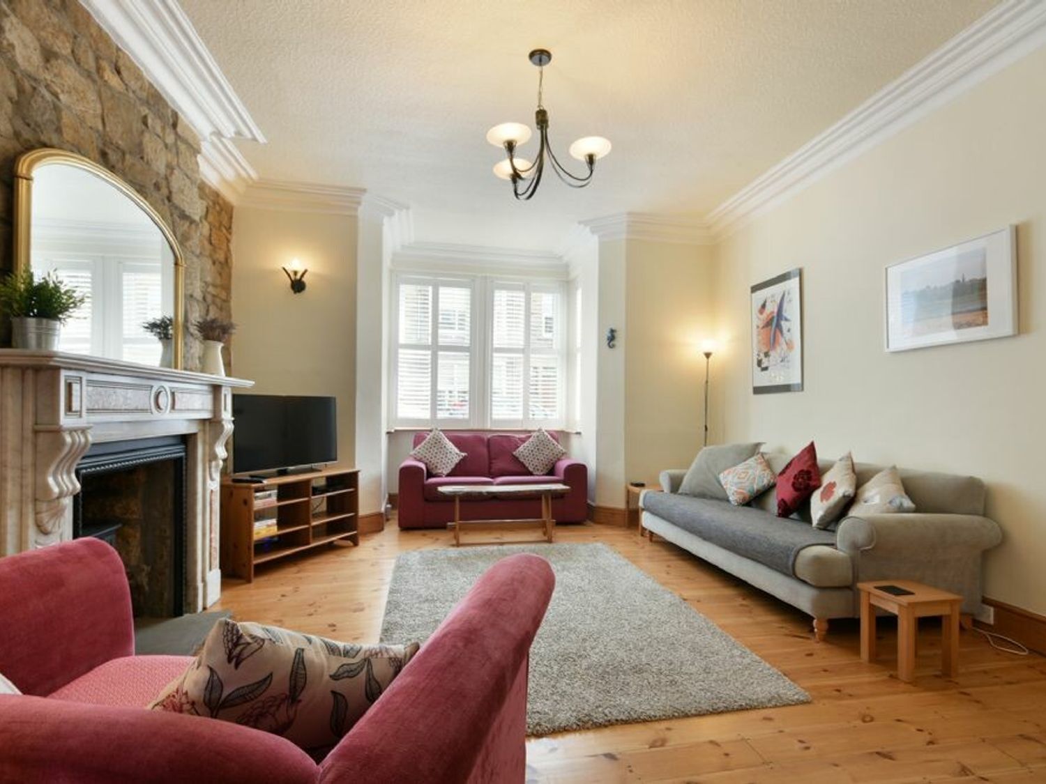 Rose House                     photo 2