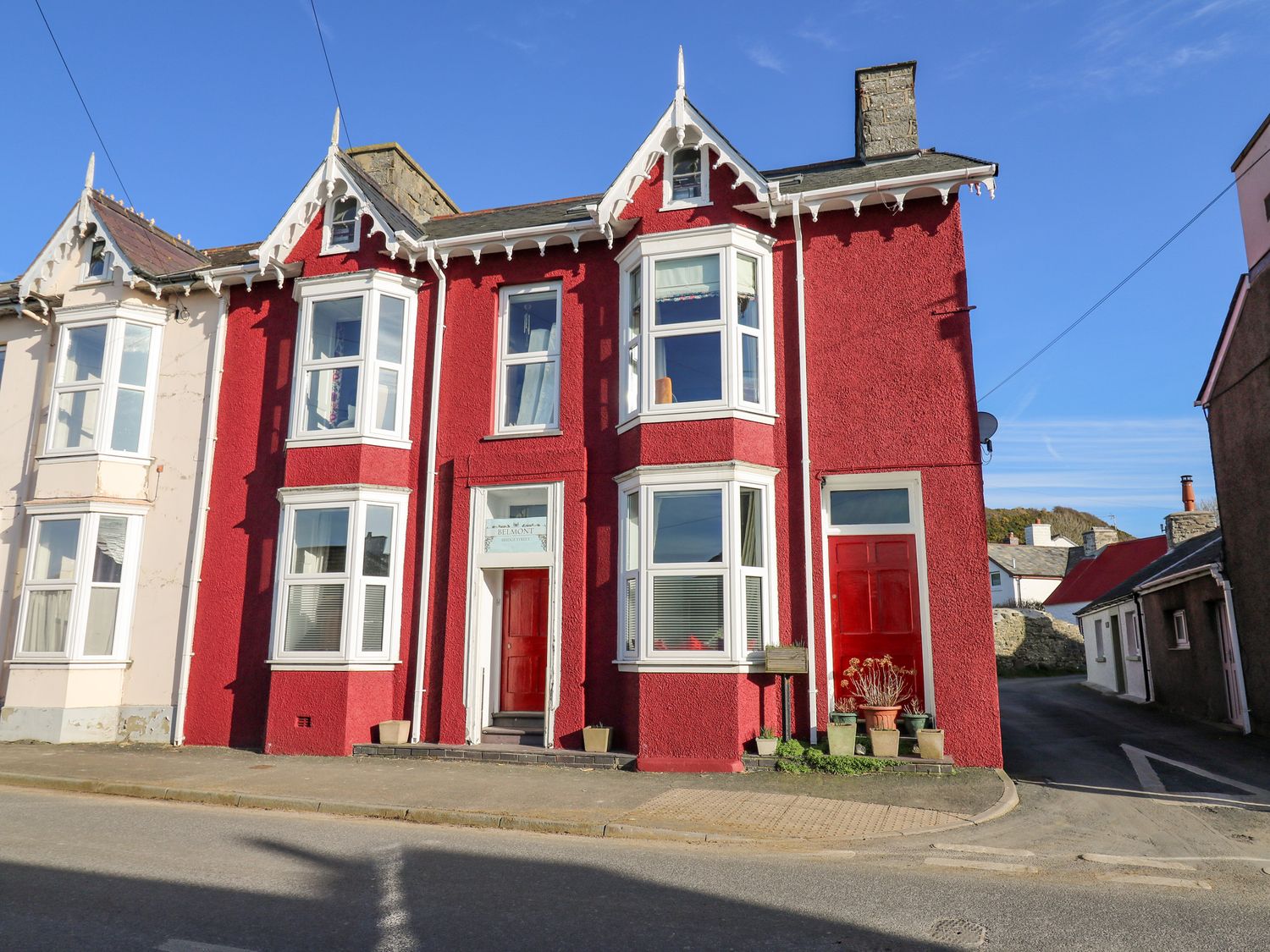 Belmont, Llanon Holiday Cottage Bird Spot