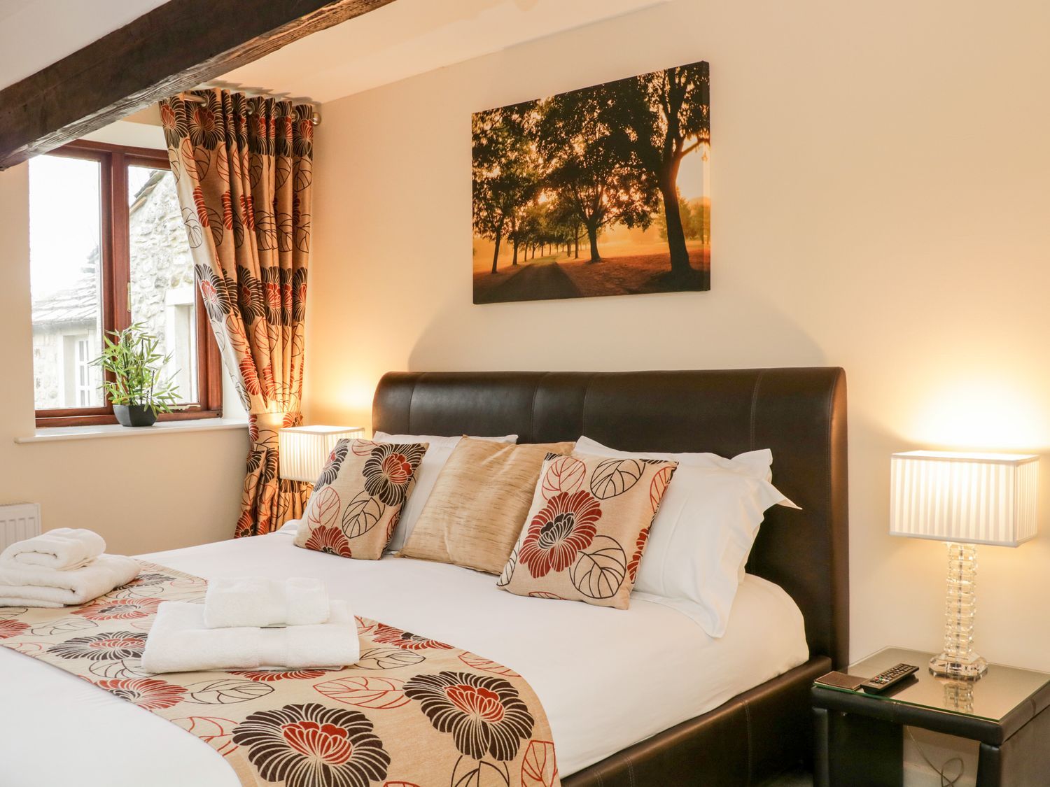 The Hayloft at Tennant Barn Malham ( Ref 1127775 ) Holiday property rental for 2 guests in Malham North Yorkshire