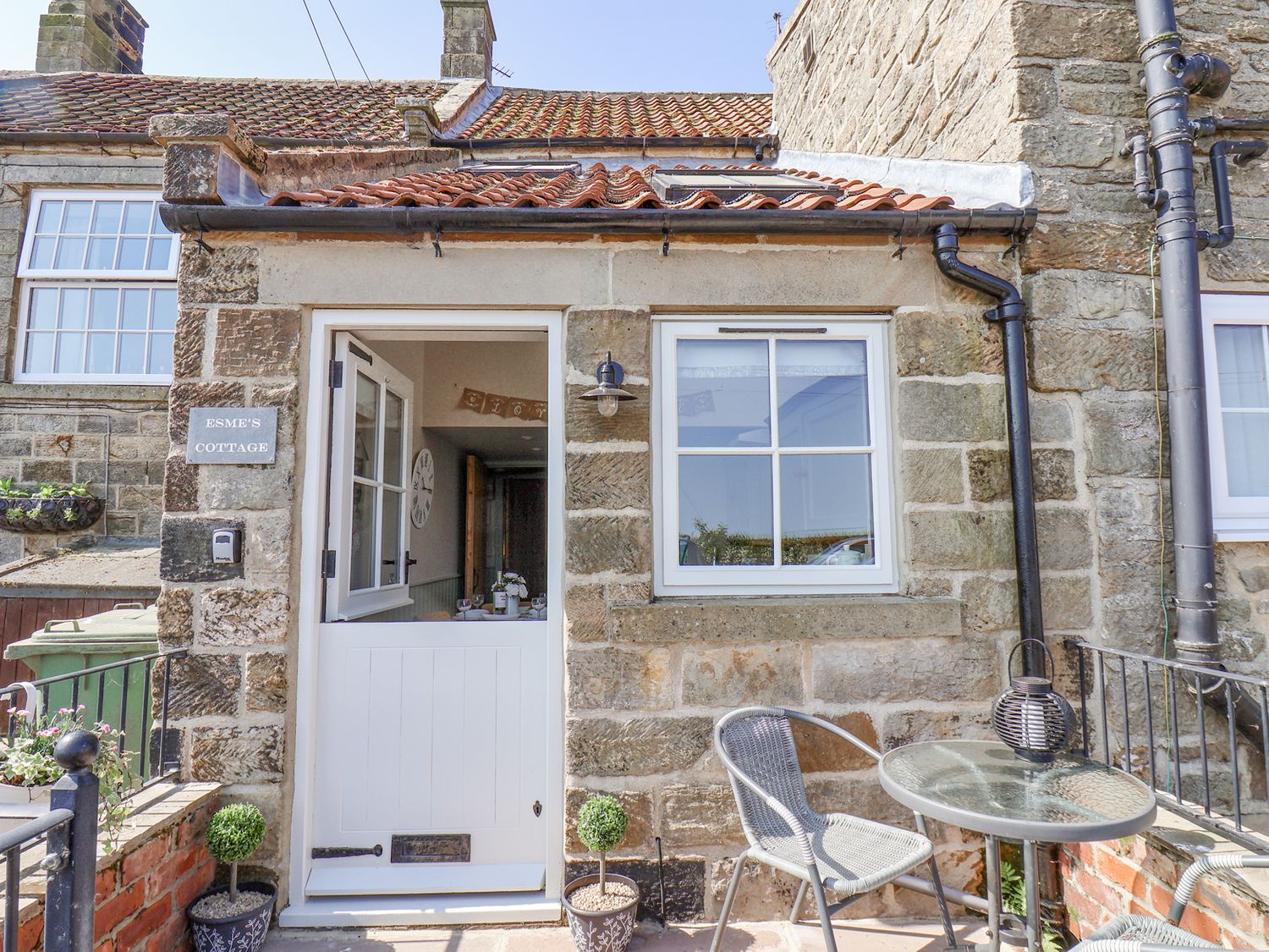Esme's Cottage - North Yorkshire (incl. Whitby) - 1128632 - photo 1