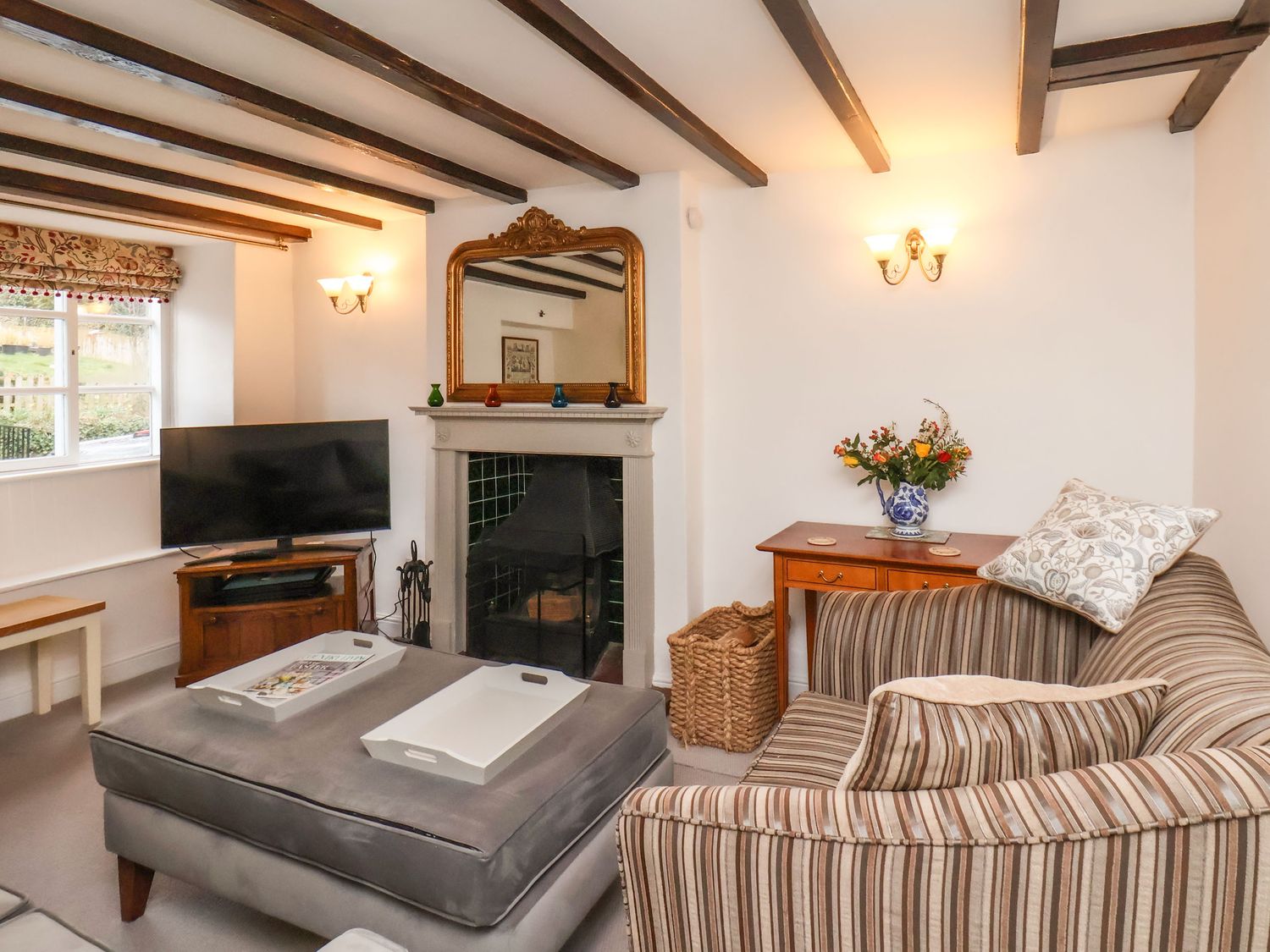 Riseholme Ebberston ( Ref 1128844 ) Holiday cottage rental in Ebberston for 4 guests