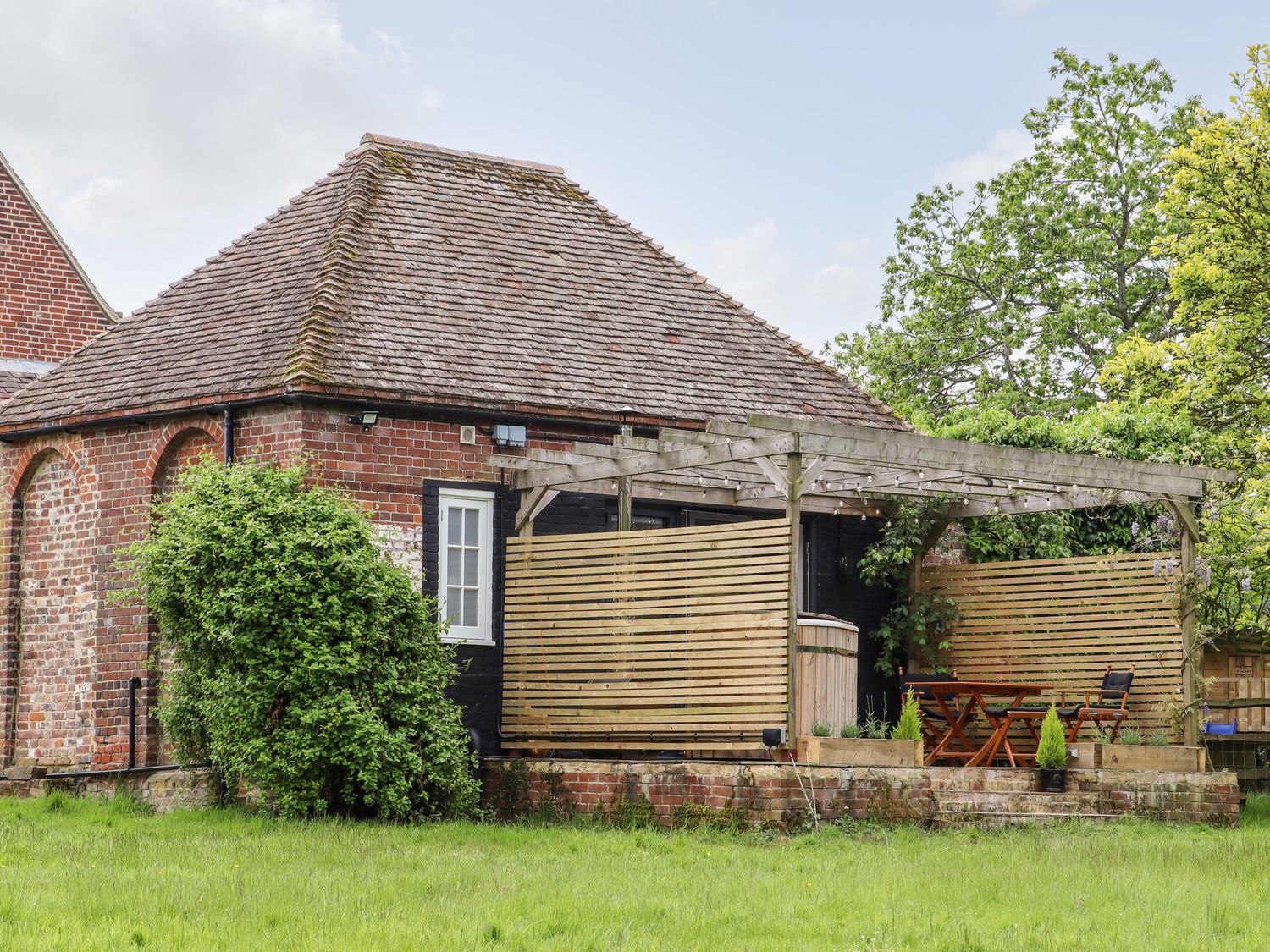 The Snug at Pickelden Farmhouse - Kent & Sussex - 1129449 - photo 1