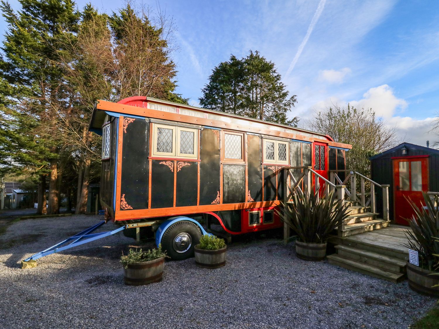 Dolly the Circus Wagon - Mid Wales - 1130187 - photo 1