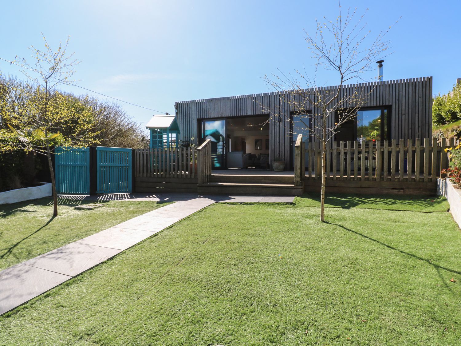 Moorside                     photo 2
