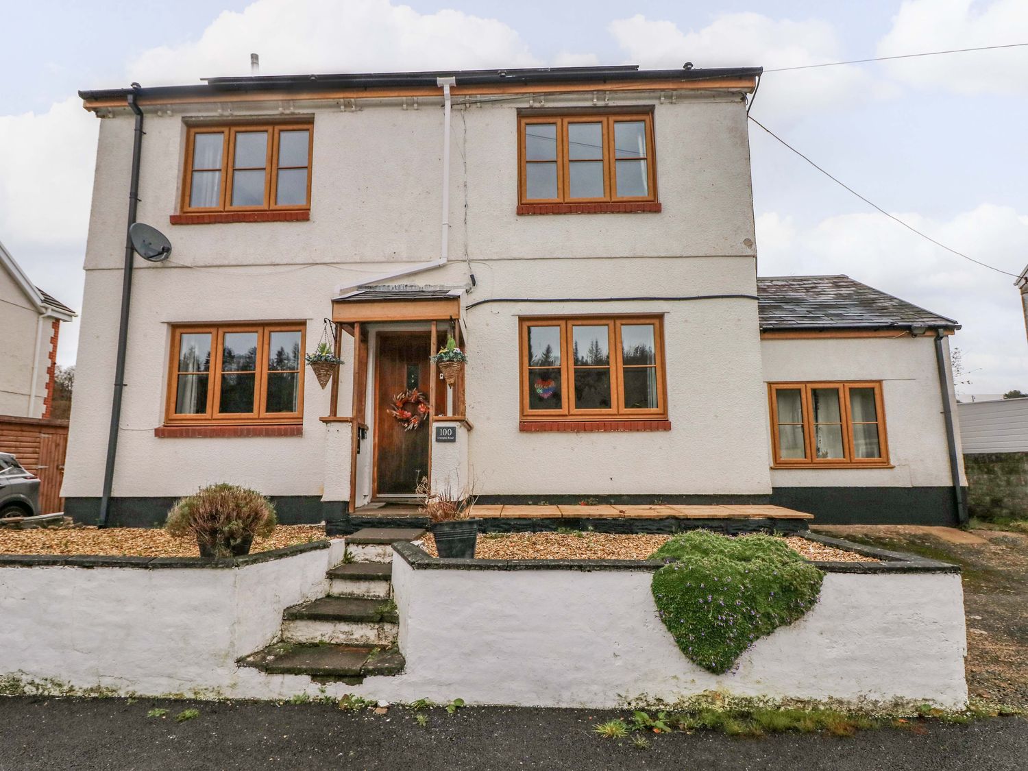 100 Cwmphil Road - South Wales - 1130569 - photo 1