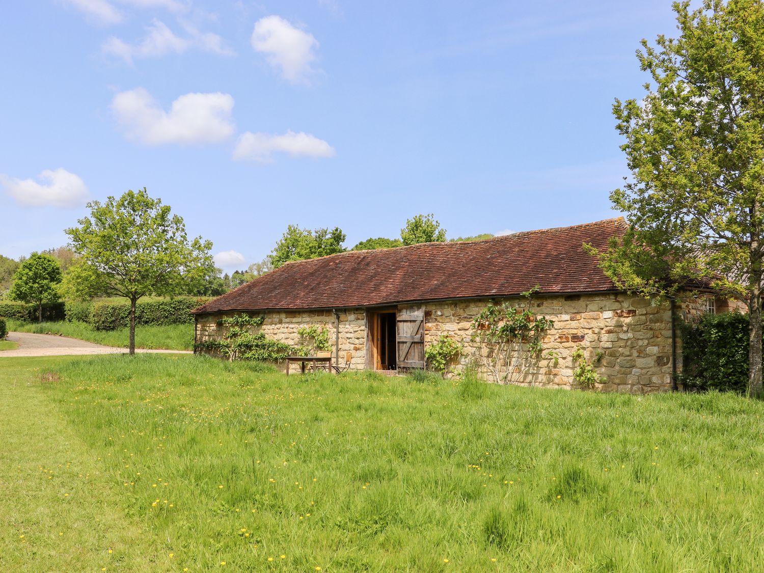 The Stone Barn - Kent & Sussex - 1131305 - photo 1