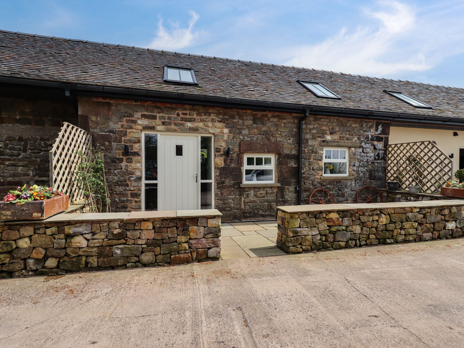 Sunbird Cottage - Peak District & Derbyshire - 1131319 - photo 1