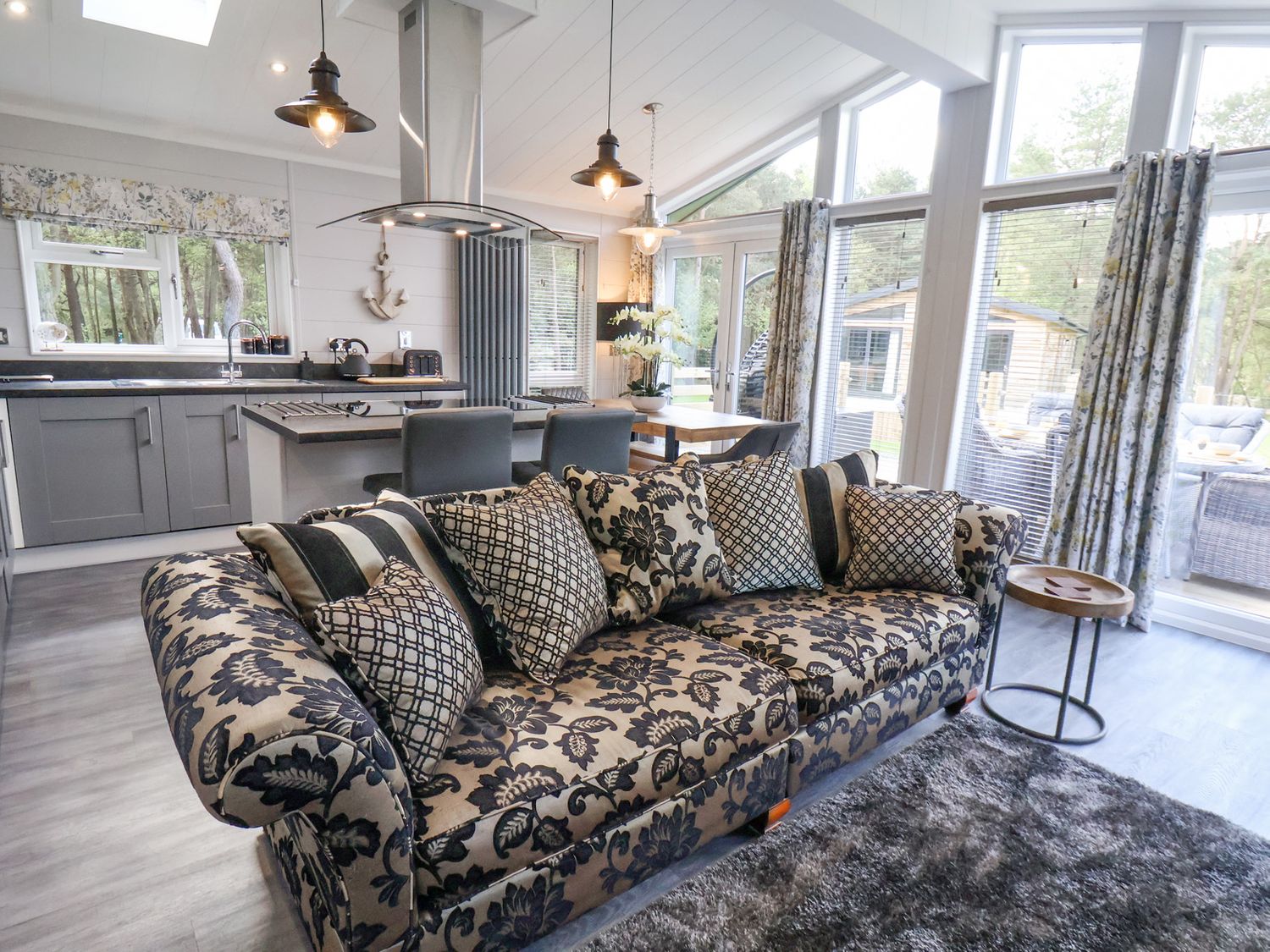Open plan interior Ewe Crag Beck Lodge near Egton ( Ref 1132949 ) Book Egton Holiday Lodge near Whitby North Yorkshire