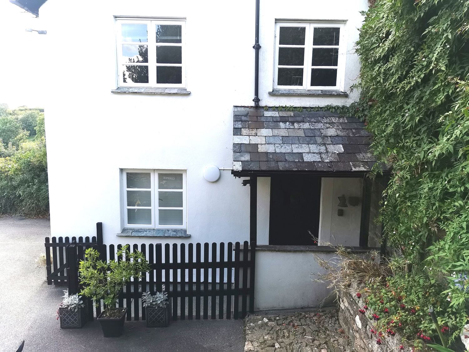 Lower Culvermead                     photo 2