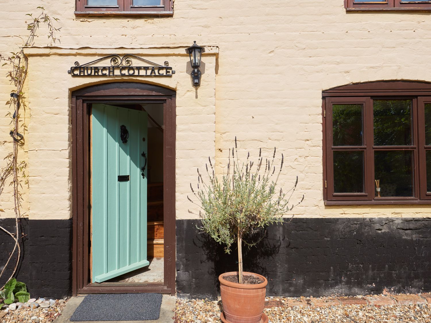 Church Cottage                     photo 2