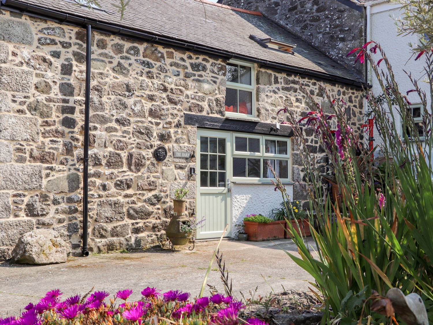 The Barn at Trevothen Farm                     photo 2