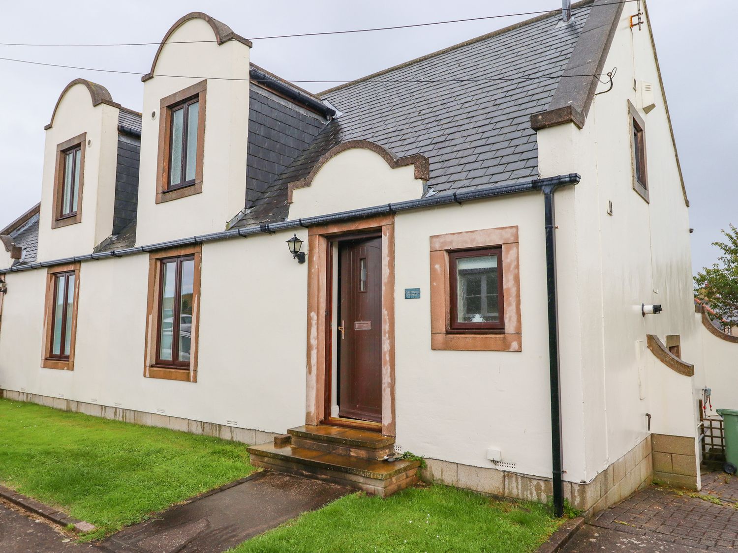 Cullernose Cottage                     photo 2